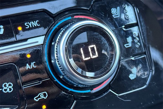 Used 2024 GMC Sierra 2500 Denali w/ Denali Reserve Package image 30