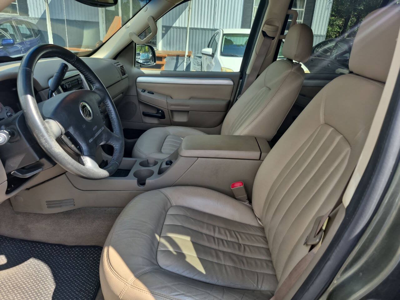 Used 2004 Mercury Mountaineer Luxury AWD/4WD image 5