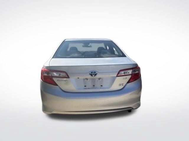 Used 2014 Toyota Camry LE FWD image 5