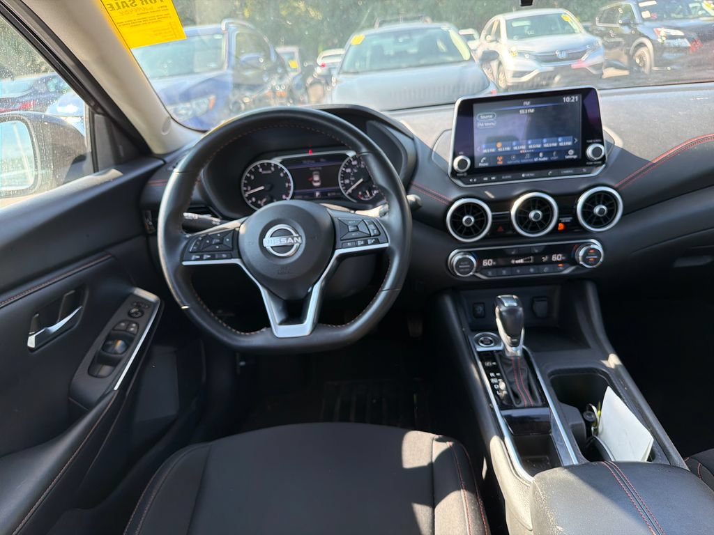 Used 2025 Nissan Sentra SR FWD image 12