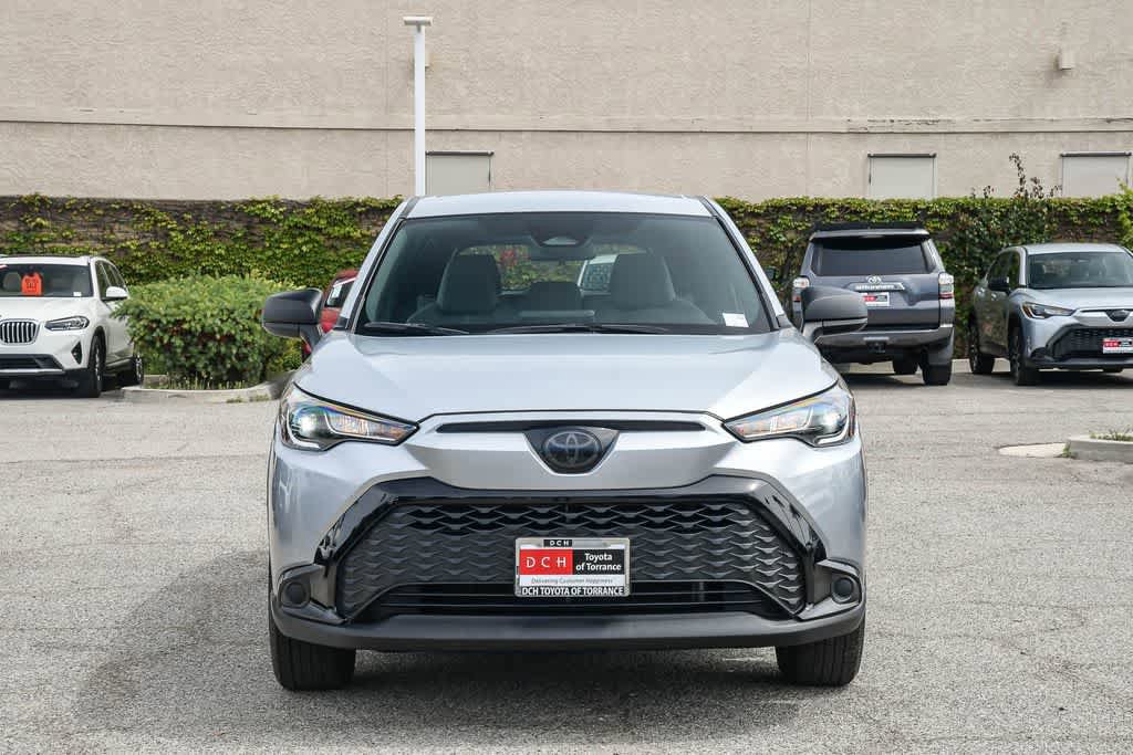 Used 2025 Toyota Corolla Cross AWD Hybrid video 2