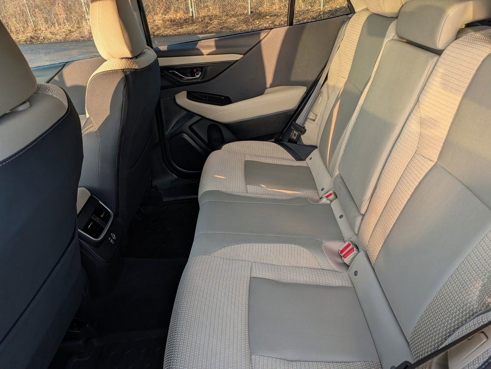 Certified 2025 Subaru Outback Premium w/ Popular Package #1A AWD/4WD image 19