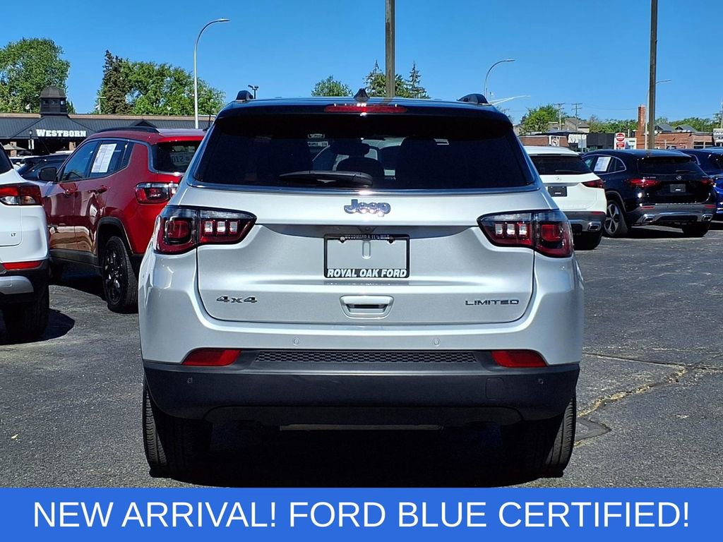 Used 2025 Jeep Compass Limited AWD/4WD image 19