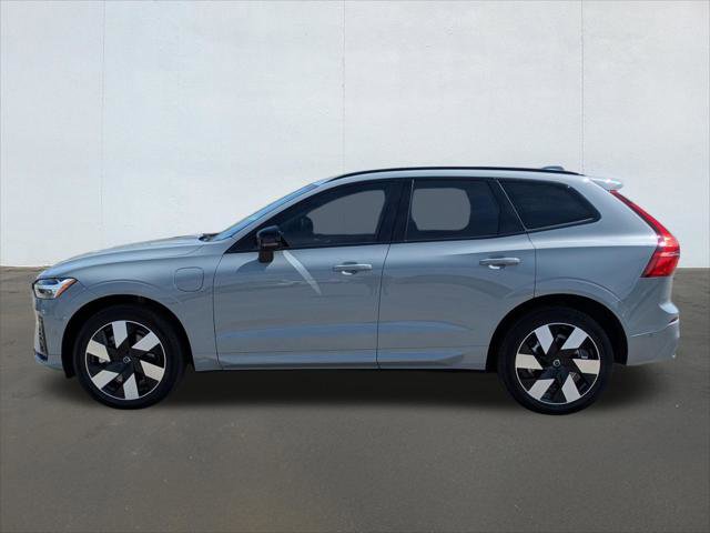 Used 2025 Volvo XC60 T8 Plus w/ Protection Package Premier image 2