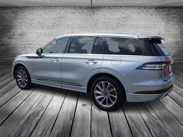 Used 2020 Lincoln Aviator Grand Touring w/ Elements Package Plus image 3