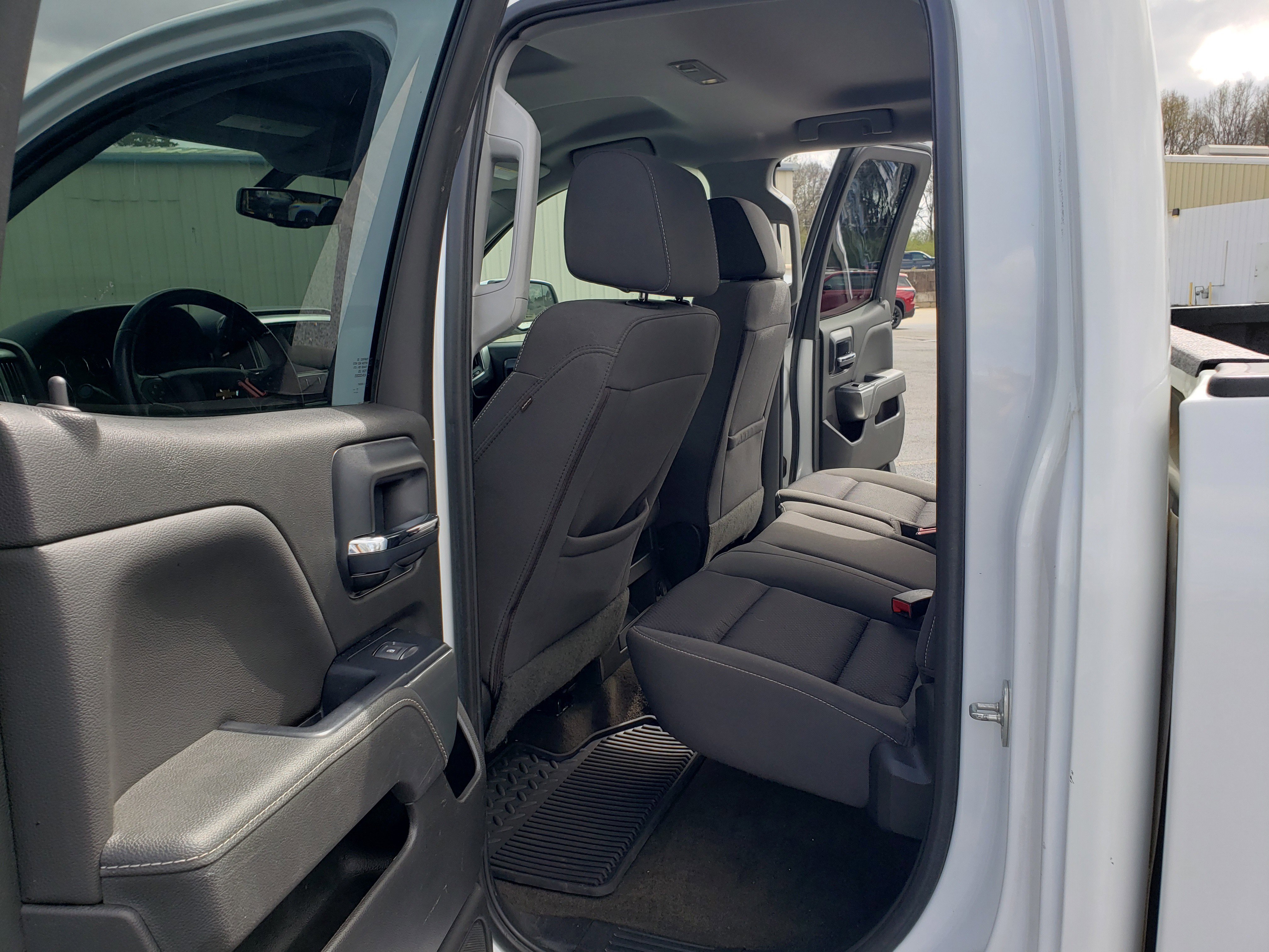 Used 2018 Chevrolet Silverado 1500 LT image 20