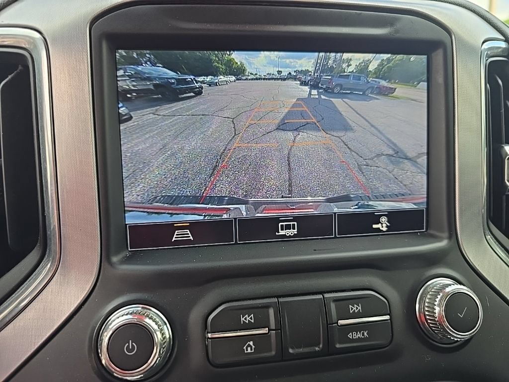 Used 2022 GMC Sierra 2500 SLE w/ SLE Value Package; AWD/4WD image 16