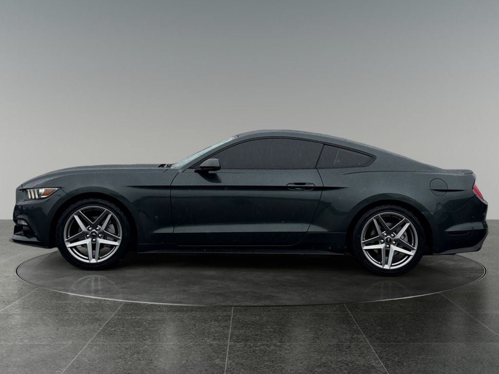 Used 2016 Ford Mustang Premium RWD image 5