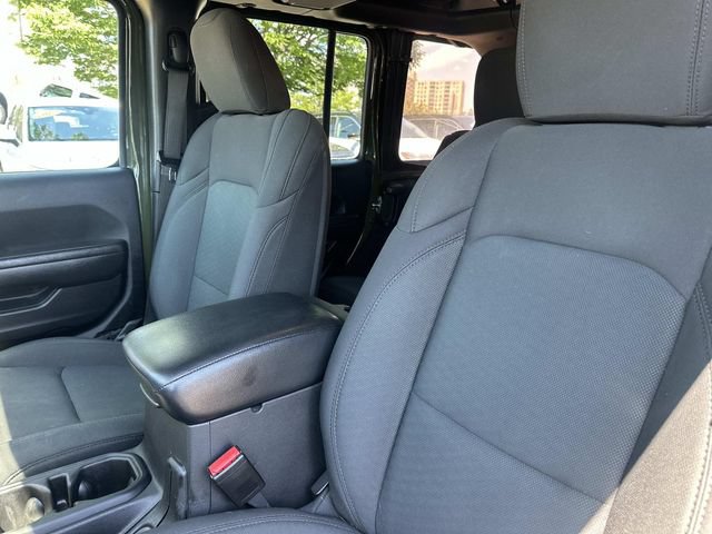 Used 2022 Jeep Wrangler Unlimited Sport AWD/4WD image 18