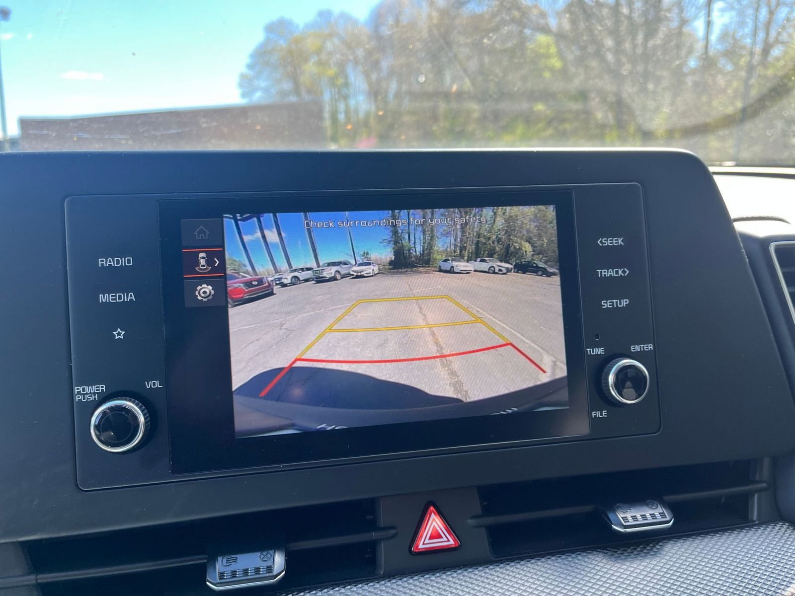 Used 2025 Kia Sportage LX image 23