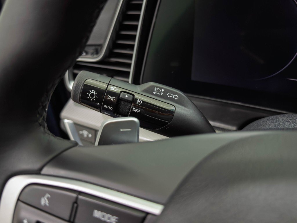 Used 2025 Kia Sportage SX Prestige image 30