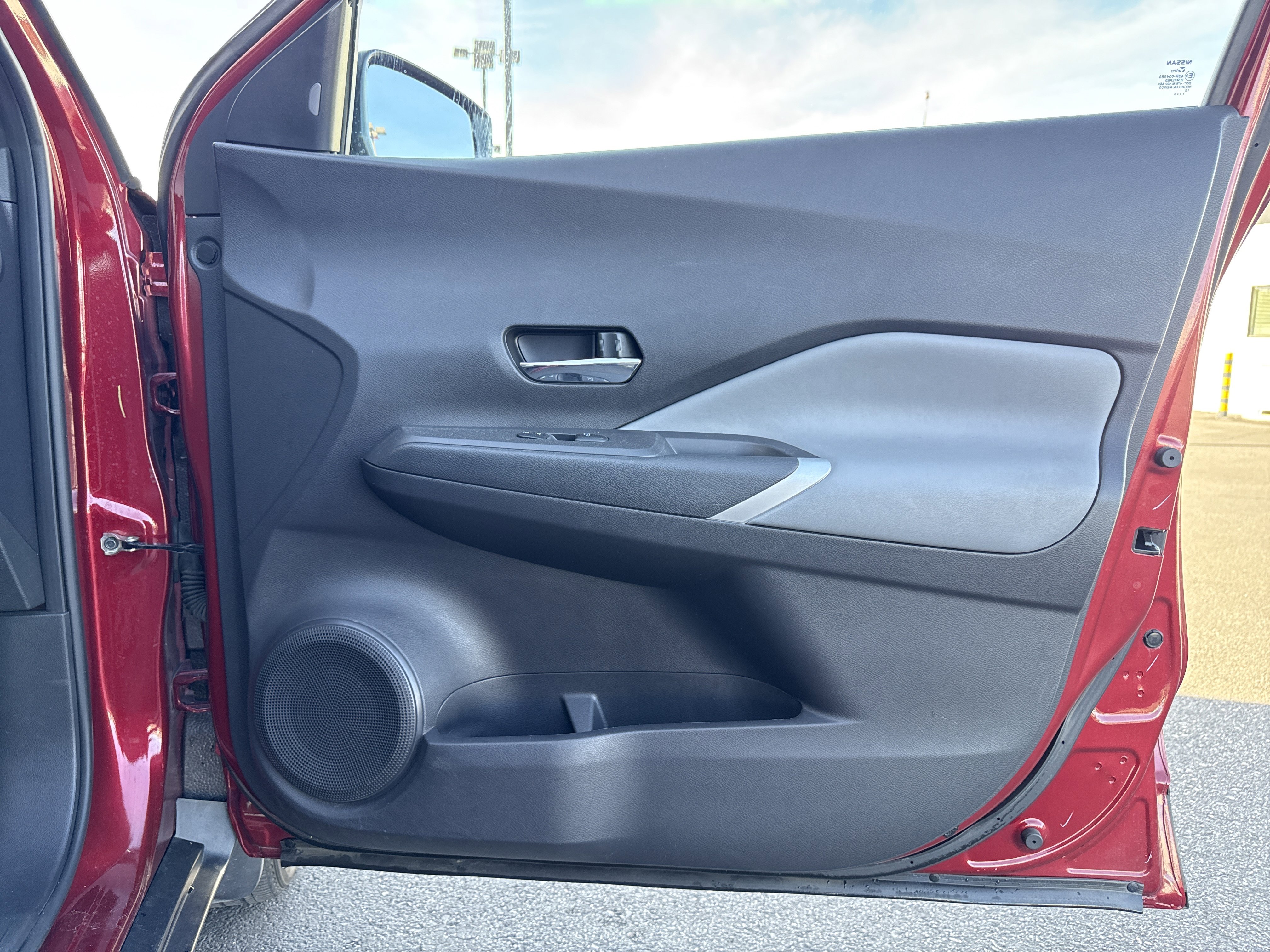 Used 2023 Nissan Kicks SR w/ SR Premium Package image 34