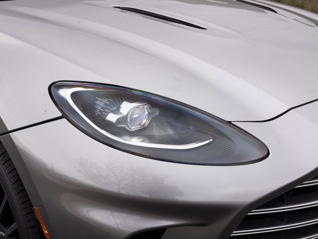 New 2026 Aston Martin DBX 707 image 15