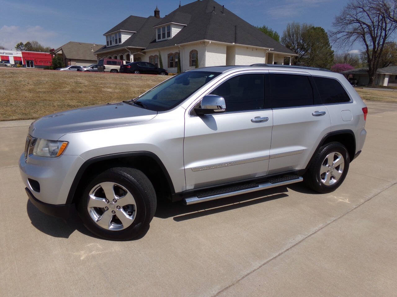 Used 2011 Jeep Grand Cherokee Limited RWD image 5