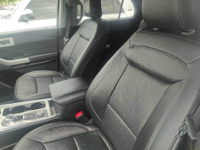 Used 2022 Ford Explorer Limited AWD/4WD image 18