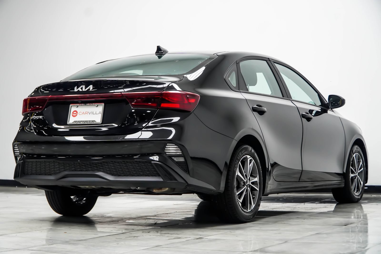 Used 2024 Kia Forte LXS FWD image 14