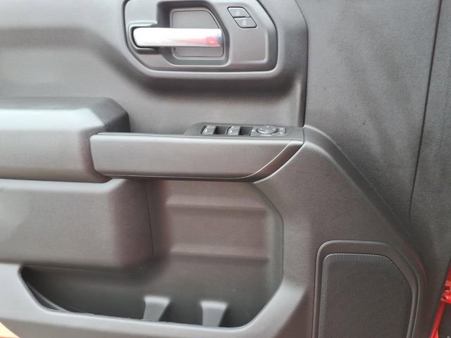Used 2025 Chevrolet Silverado 1500 Custom w/ Turbomax Blackout Package image 16