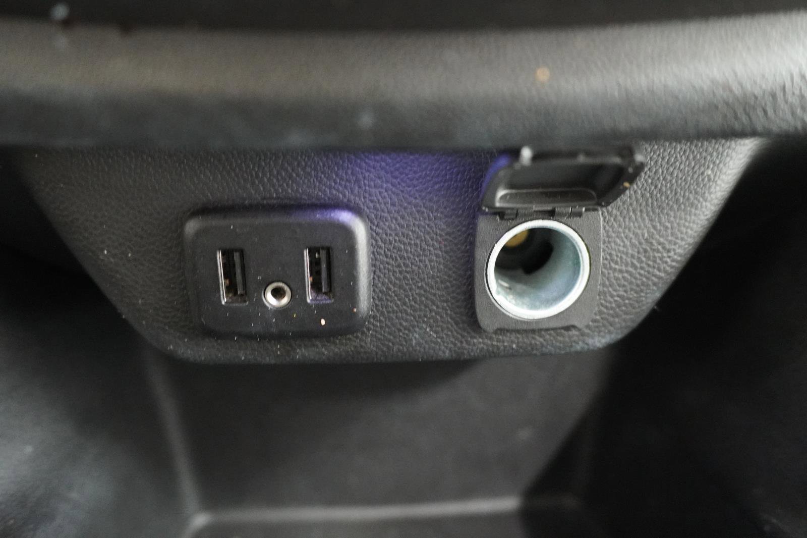 Used 2021 Chevrolet Traverse LS FWD image 27