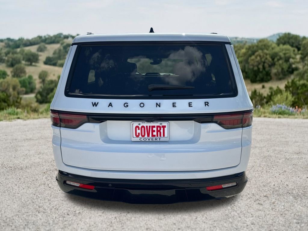 Used 2024 Jeep Wagoneer L Series II AWD/4WD image 9