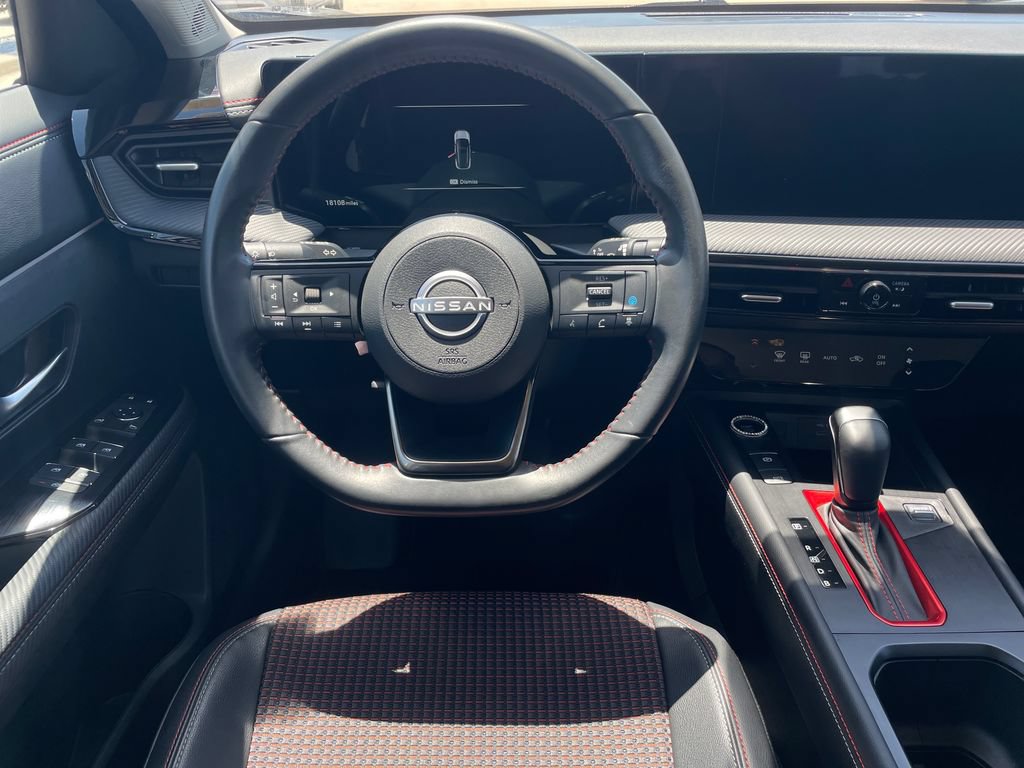 Certified 2025 Nissan Kicks SR FWD image 13