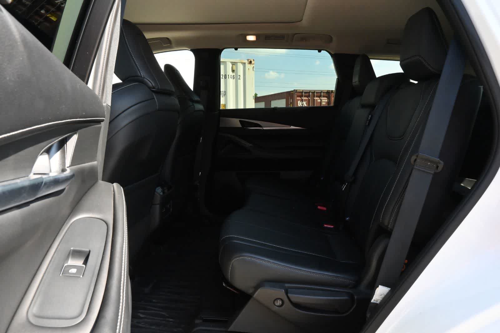 Certified 2023 INFINITI QX60 Luxe w/ Cargo Package AWD/4WD image 19
