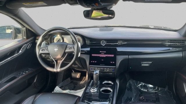 Used 2023 Maserati Quattroporte Modena Q4 AWD/4WD image 16