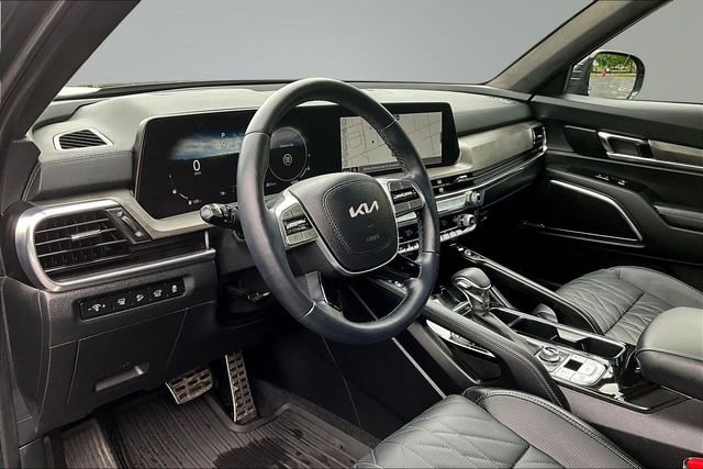 Certified 2025 Kia Telluride SX Prestige X-Line AWD/4WD image 17