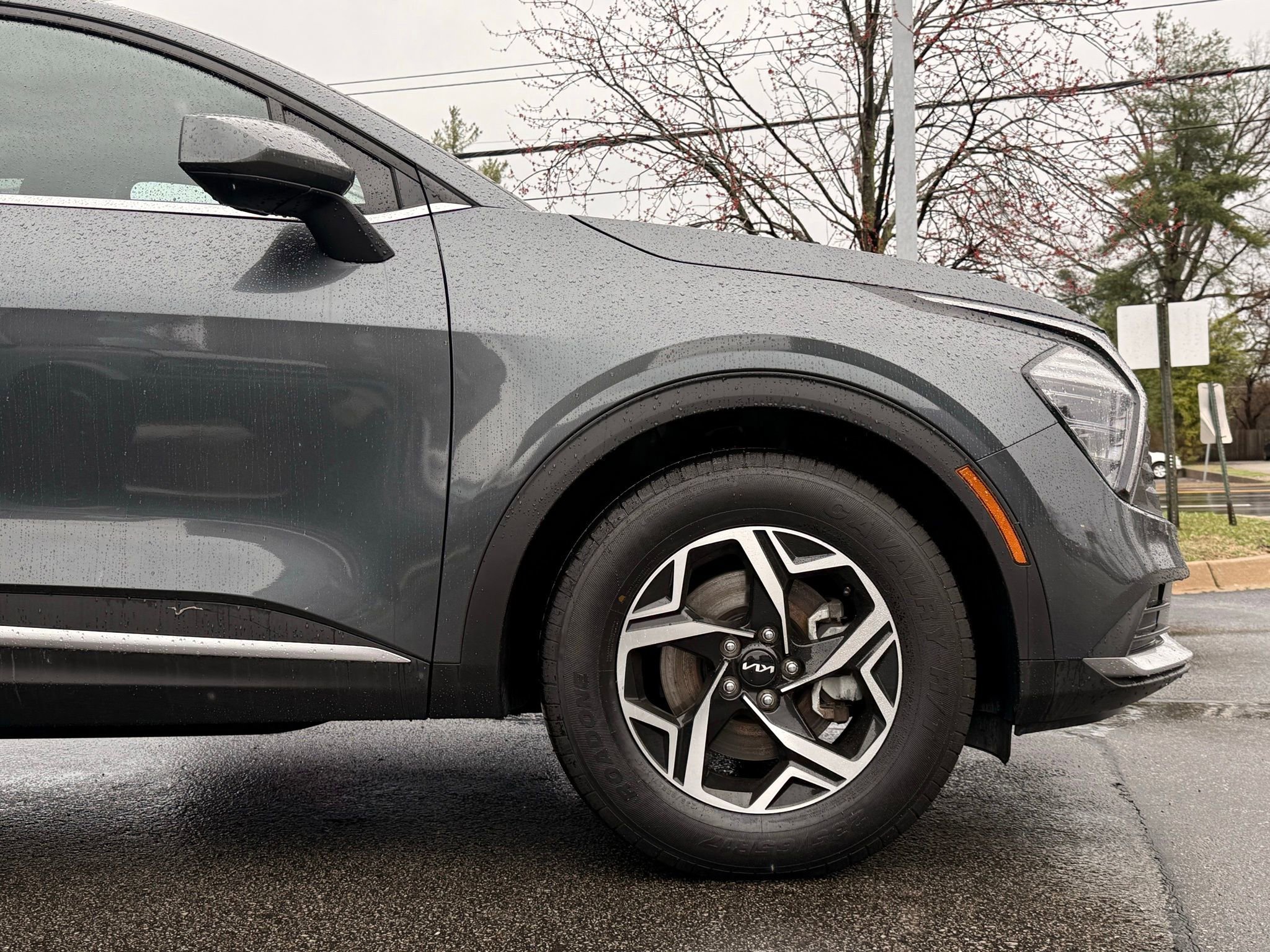 Used 2024 Kia Sportage LX image 11