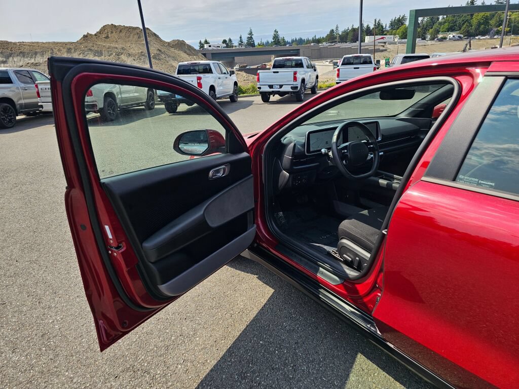Used 2024 Hyundai Ioniq 6 SE AWD/4WD image 19