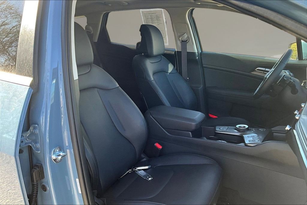 Certified 2026 Kia Sportage EX w/ EX Panoramic Sunroof Package image 26