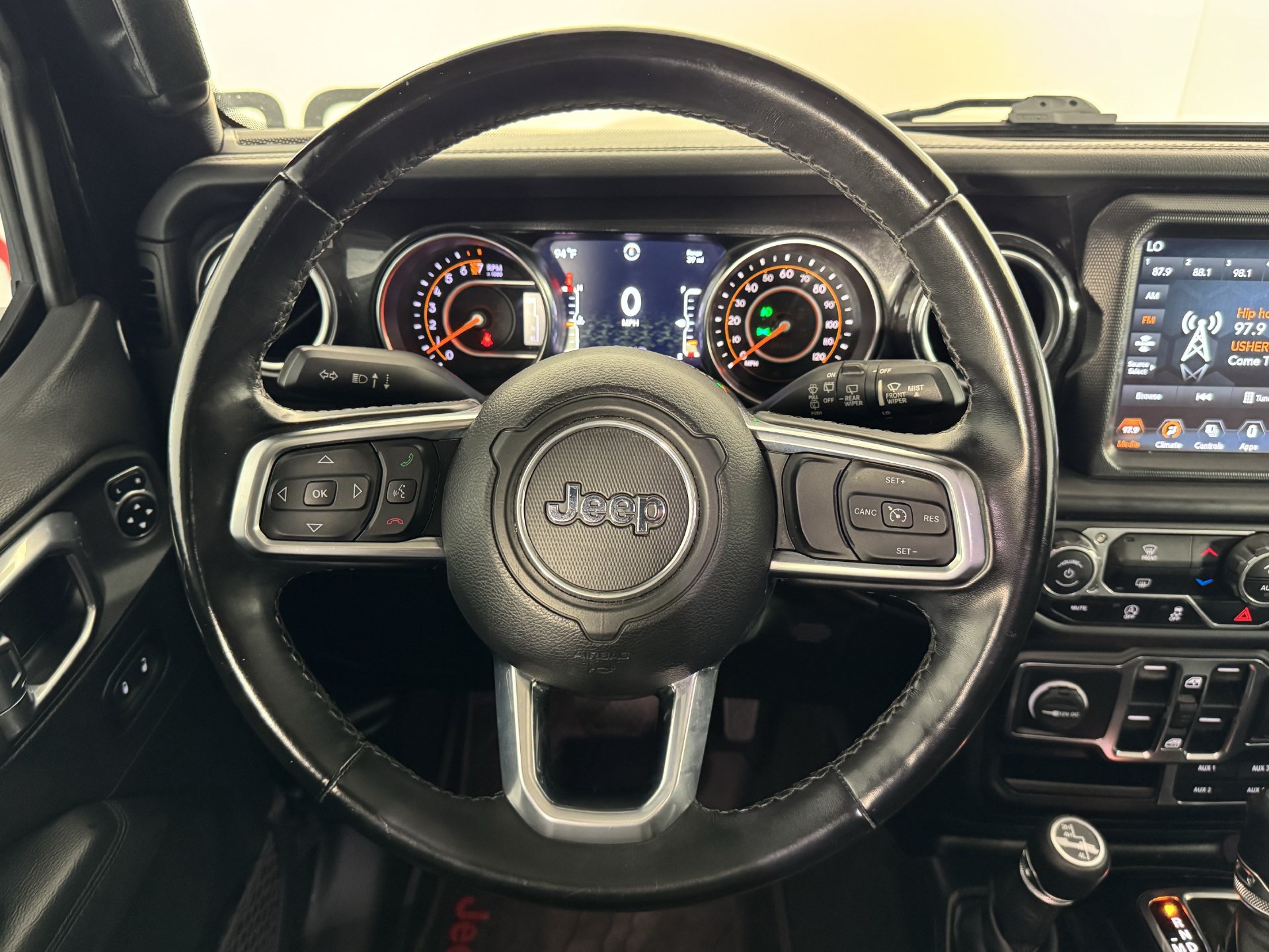 Used 2020 Jeep Wrangler Unlimited Sahara AWD/4WD image 28