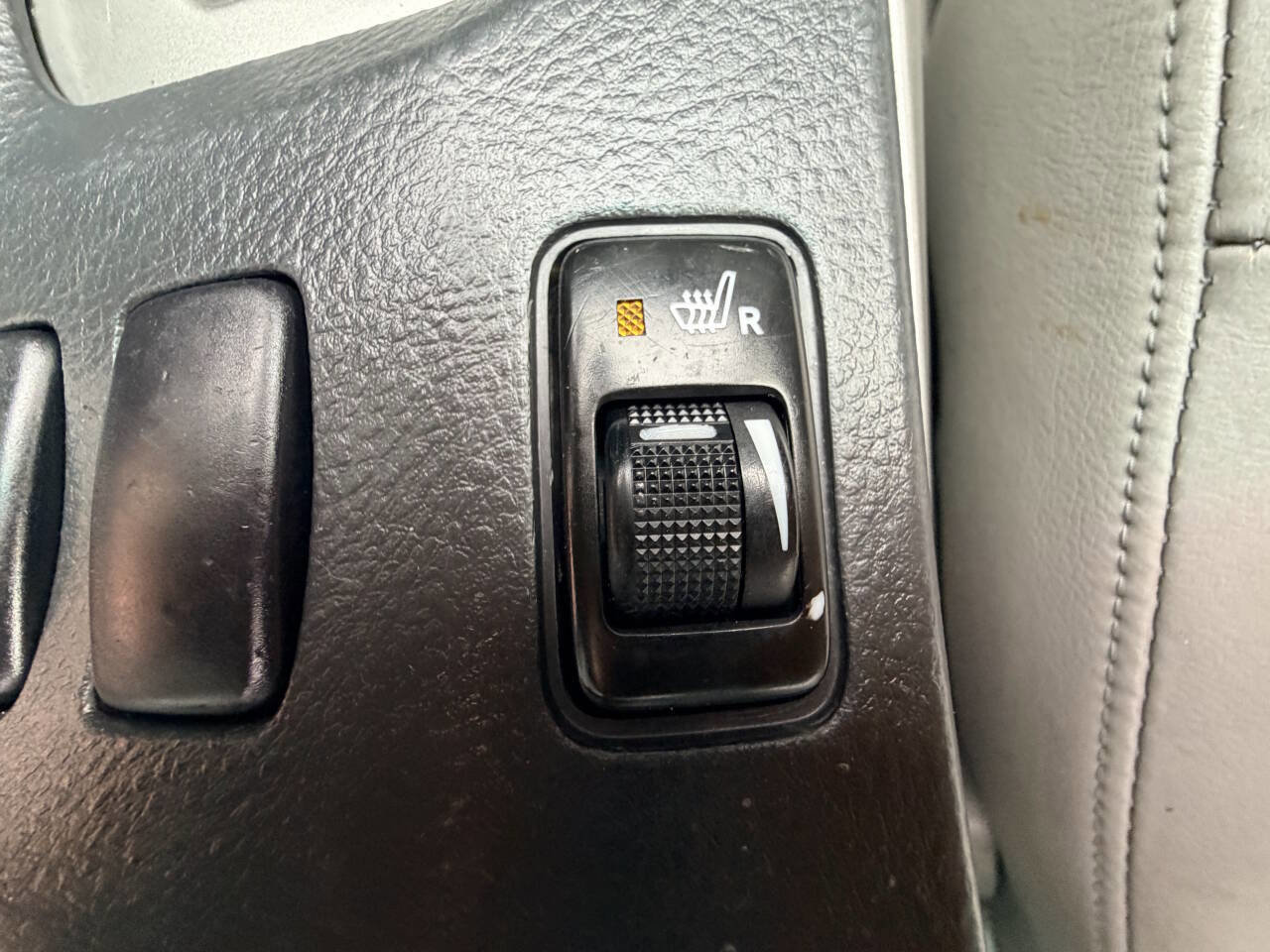 Used 2003 Toyota 4Runner Limited image 26