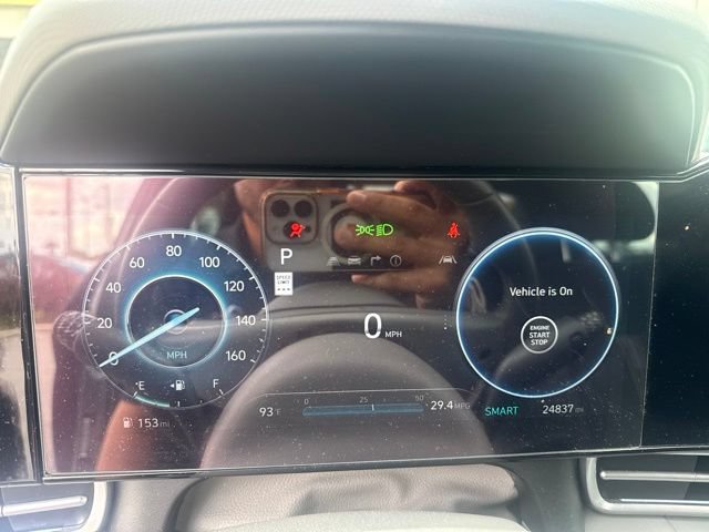 Used 2025 Hyundai Elantra SEL FWD image 14