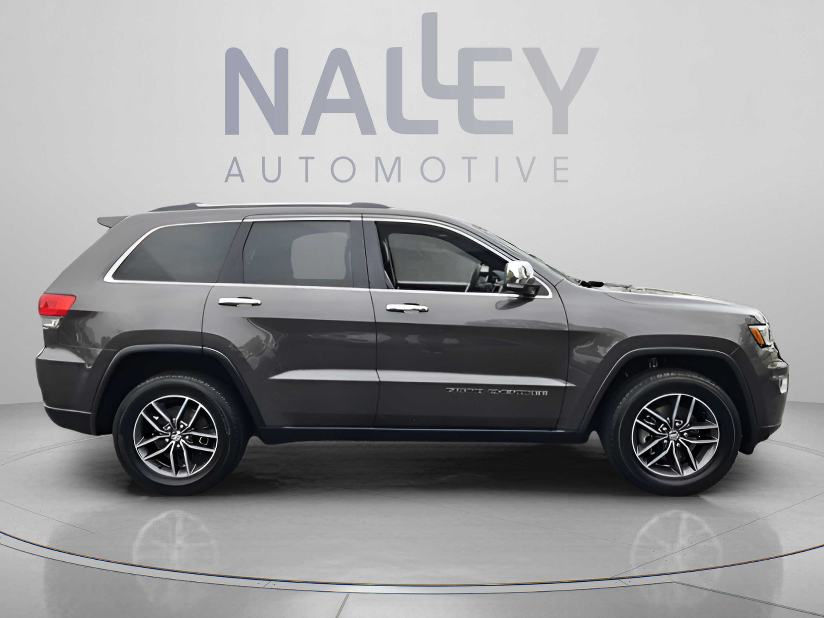 Used 2018 Jeep Grand Cherokee Limited w/ Luxury Group II RWD image 6