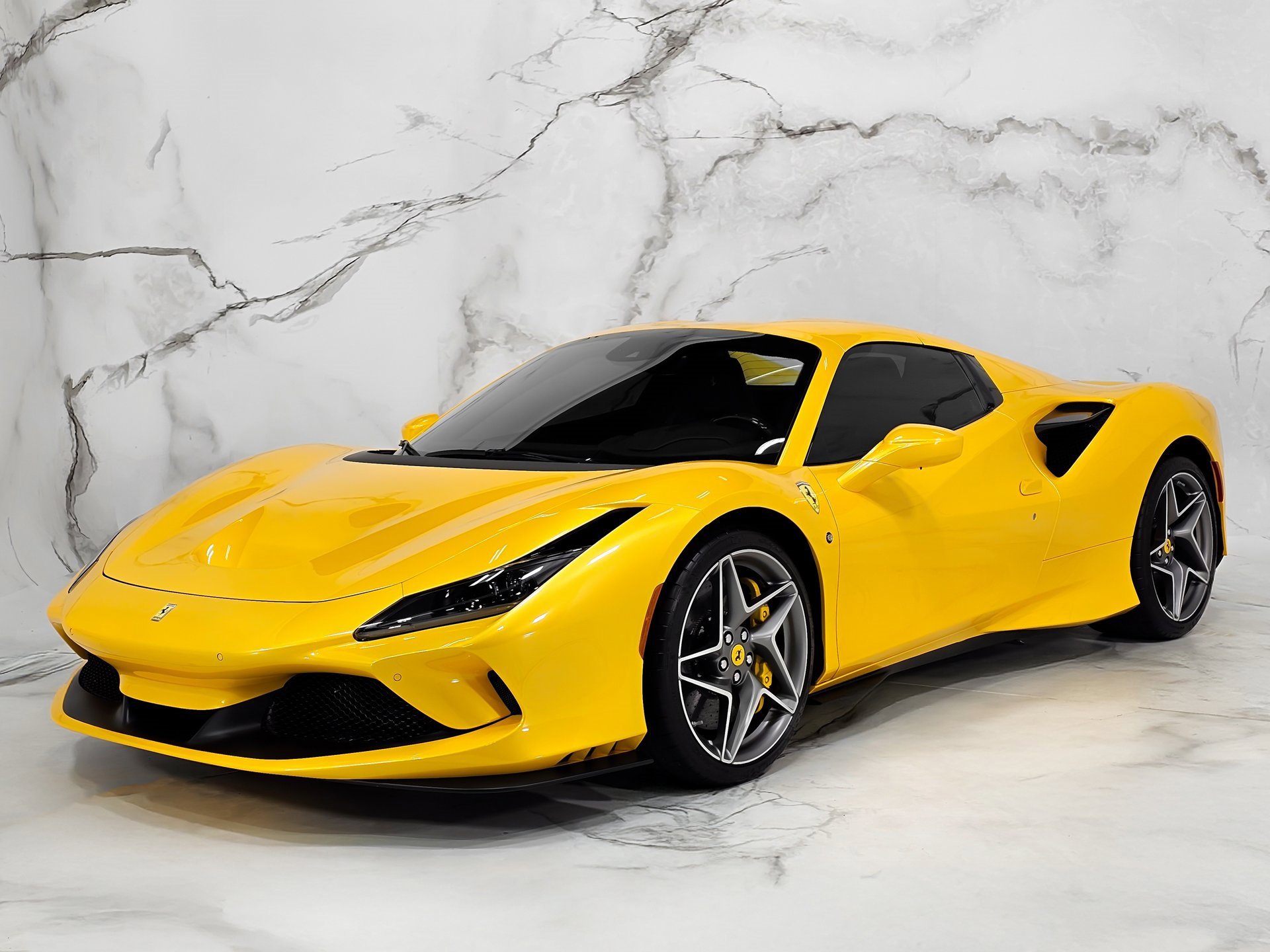 Used 2022 Ferrari F8 Tributo image 18