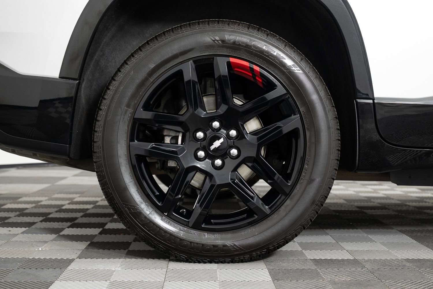 Used 2020 Chevrolet Traverse Premier w/ Redline Edition image 42