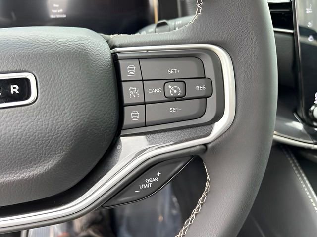 New 2024 Jeep Wagoneer 4WD w/ Premium Group I image 35