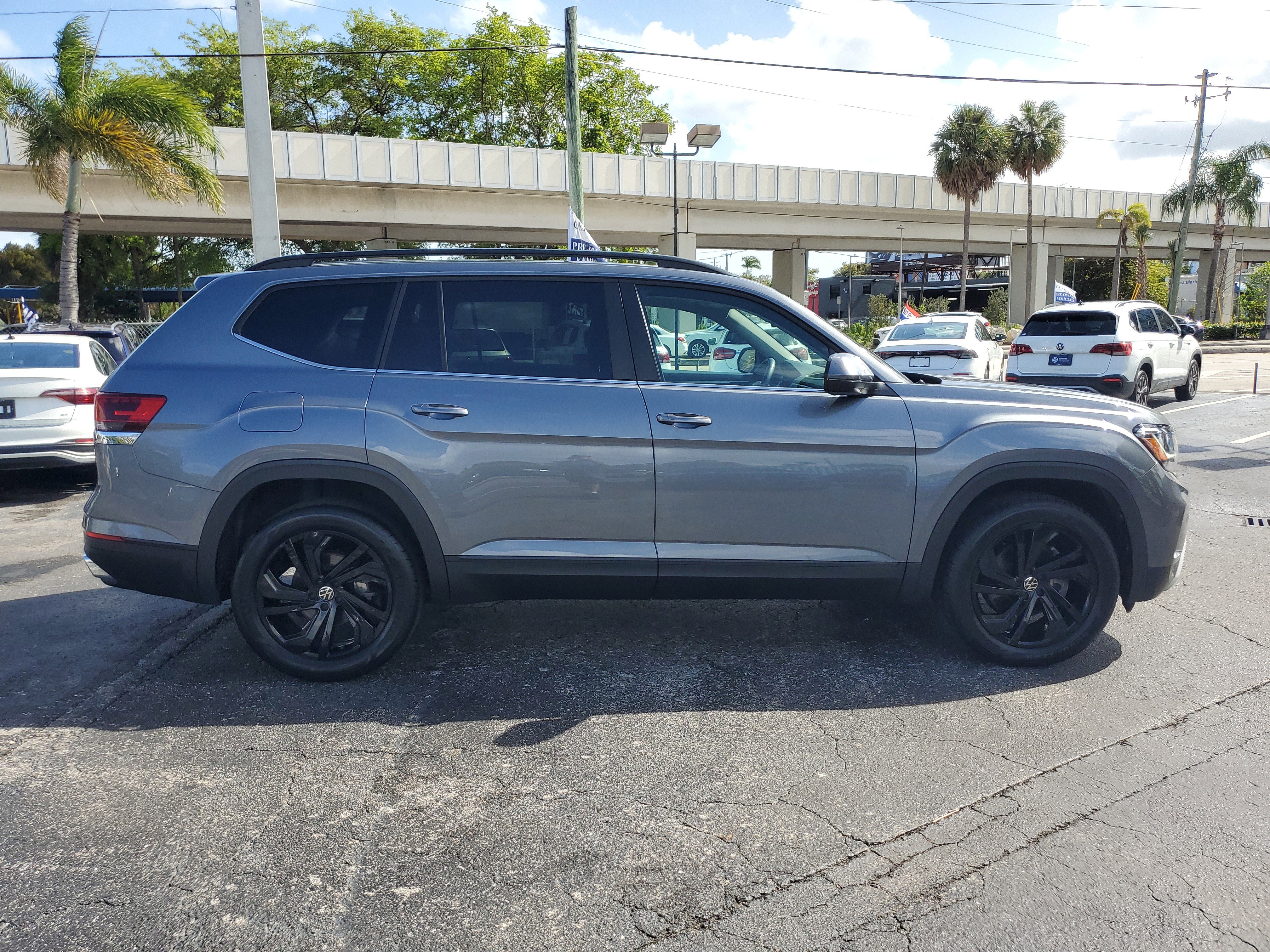 Certified 2022 Volkswagen Atlas SE w/ Panoramic Sunroof Package image 6