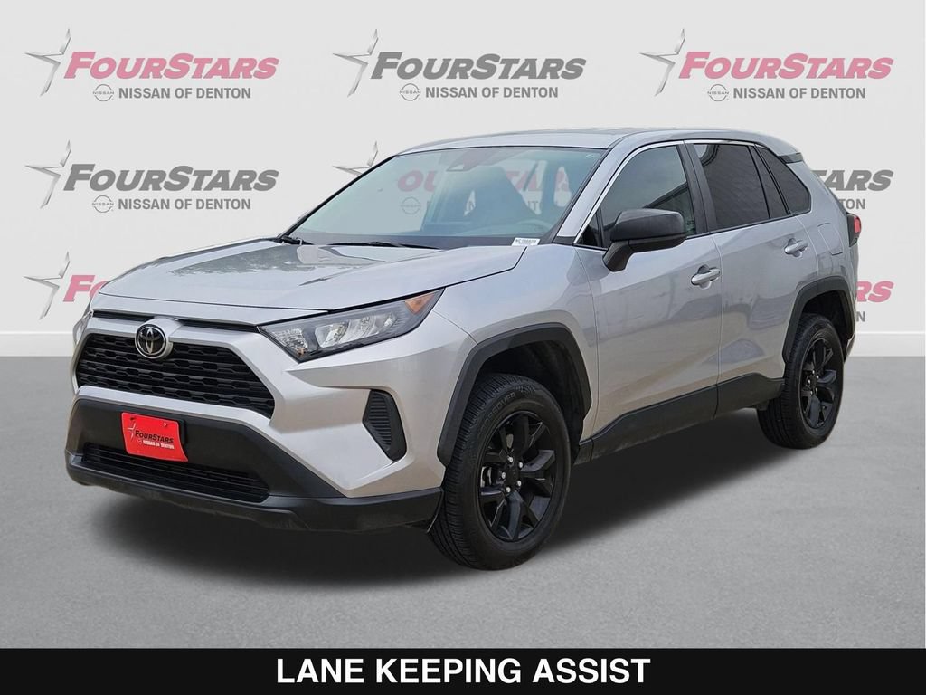 Used 2022 Toyota RAV4 LE FWD image 9