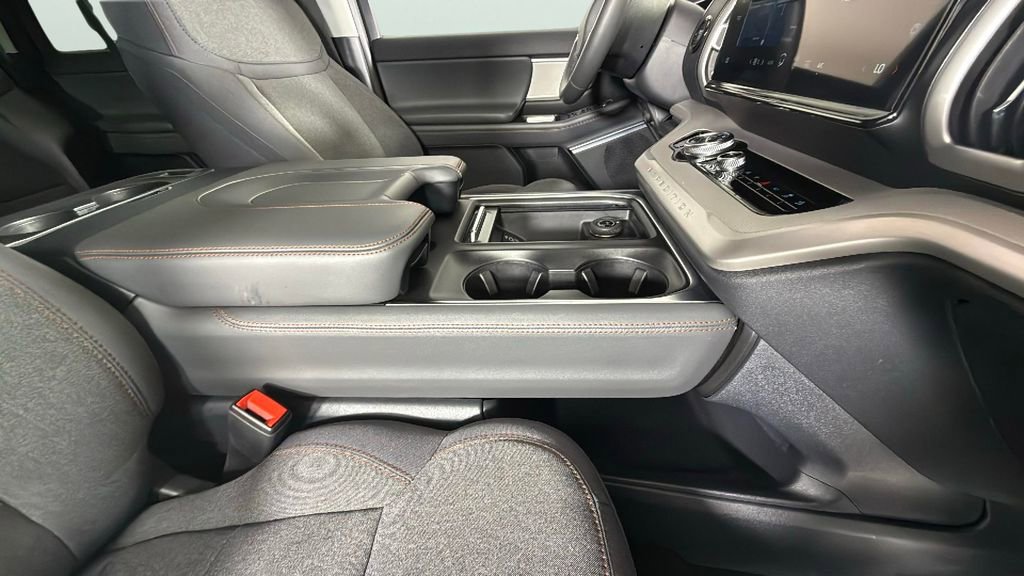 Used 2025 Ford Expedition Max Active image 39