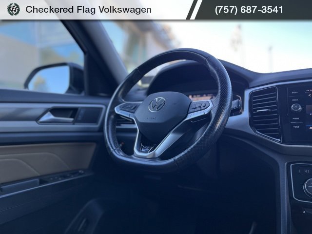 Used 2023 Volkswagen Atlas Cross Sport SEL R-Line image 30