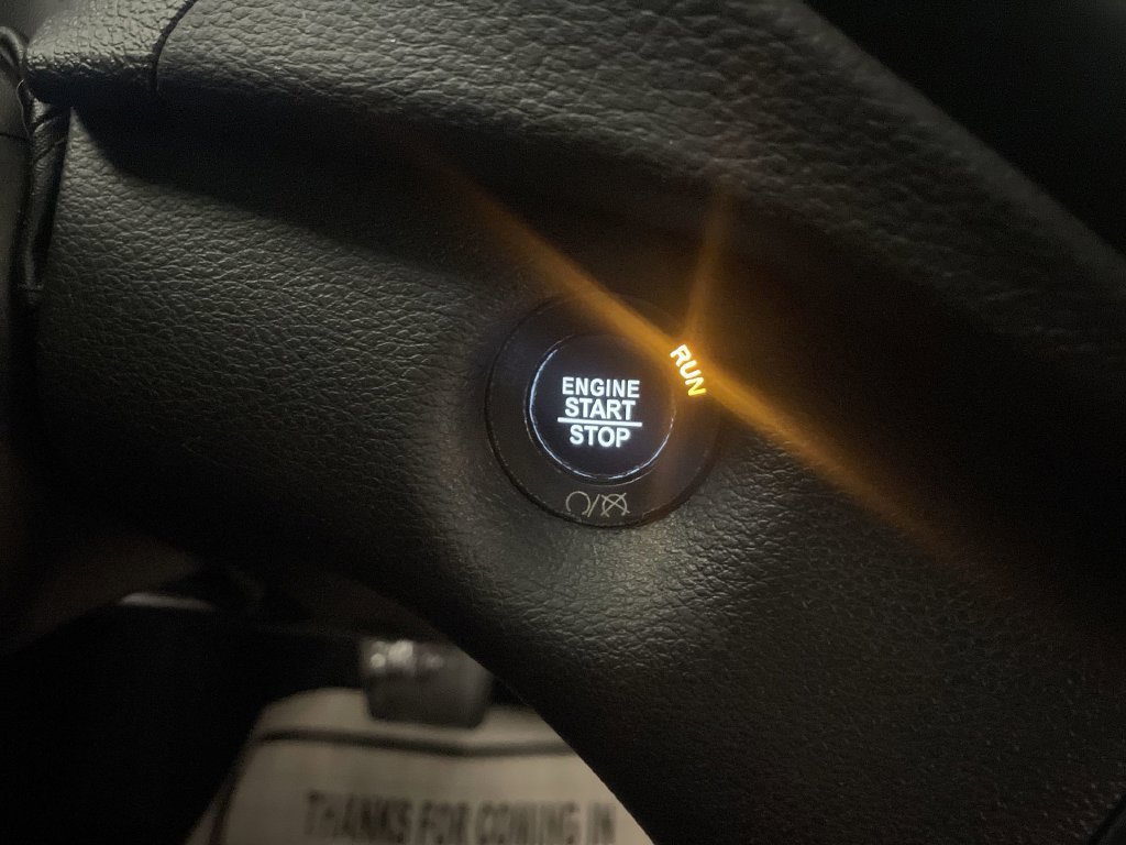 Used 2020 Jeep Cherokee Trailhawk w/ Cold Weather Group AWD/4WD image 10