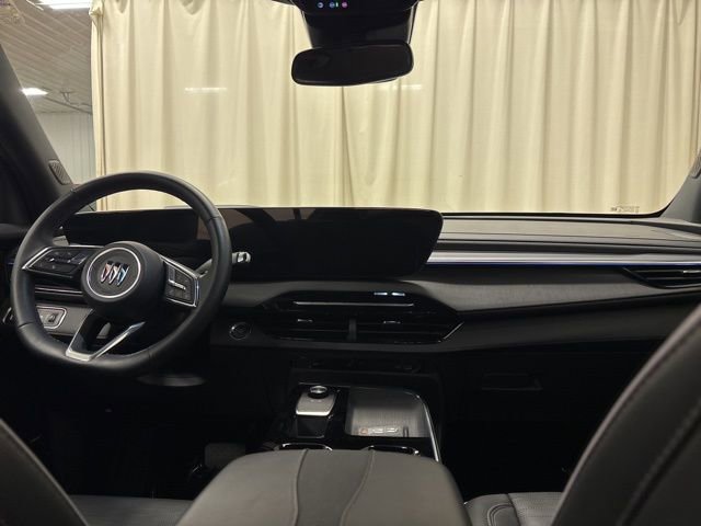 Used 2025 Buick Enclave Sport Touring image 18