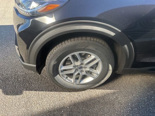 New 2026 Ford Explorer Active image 10