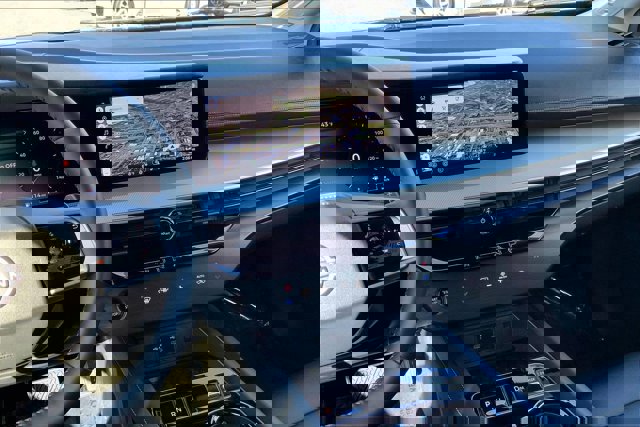 Used 2025 Nissan Murano SL image 5