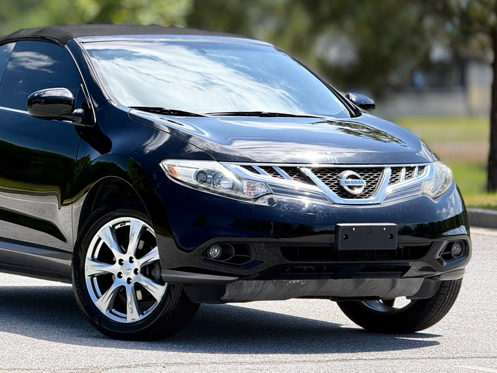 Used 2014 Nissan Murano CrossCabriolet w/ Navigation Package AWD/4WD image 4