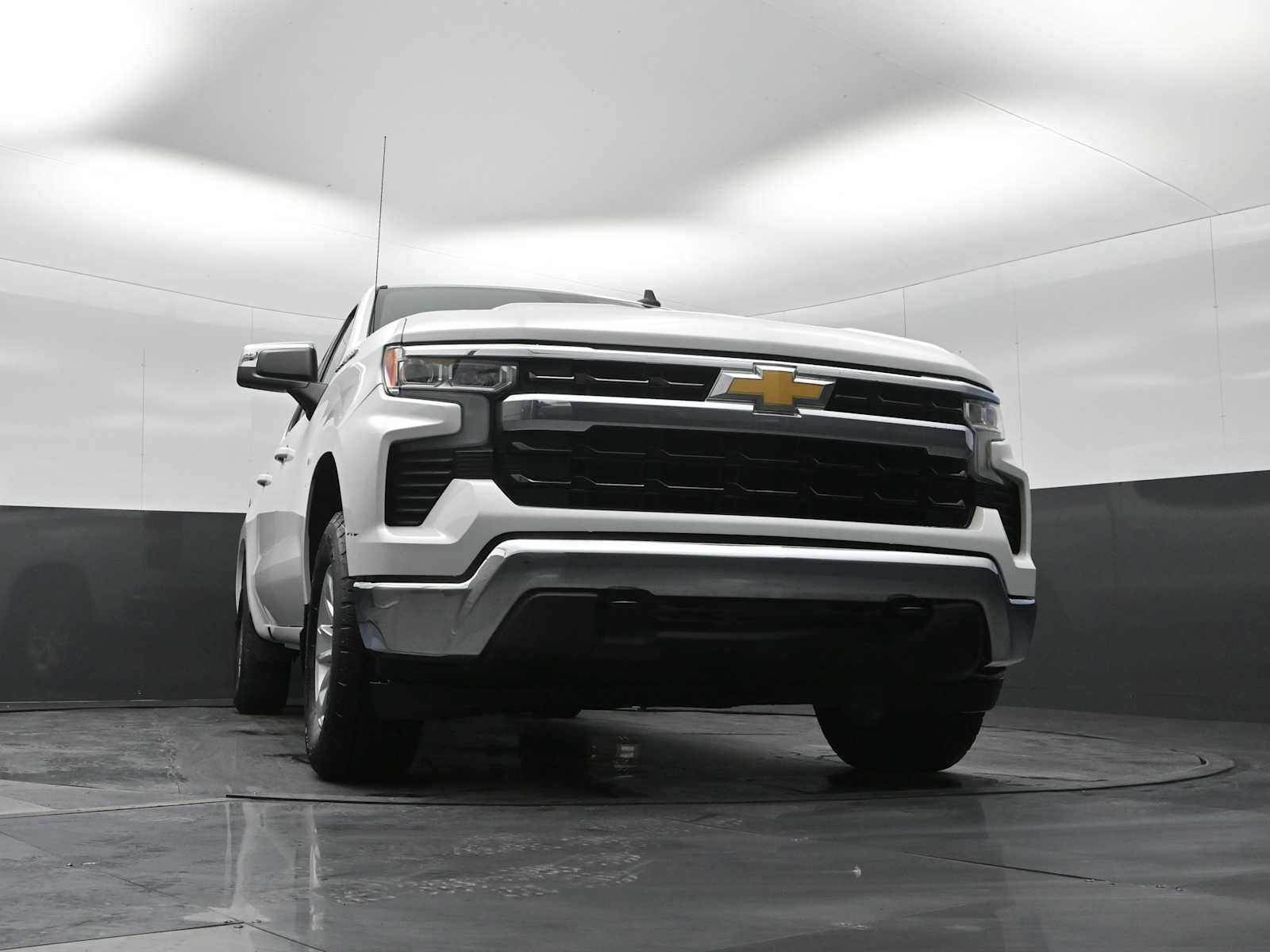 Used 2023 Chevrolet Silverado 1500 LT w/ Work Truck Package image 19