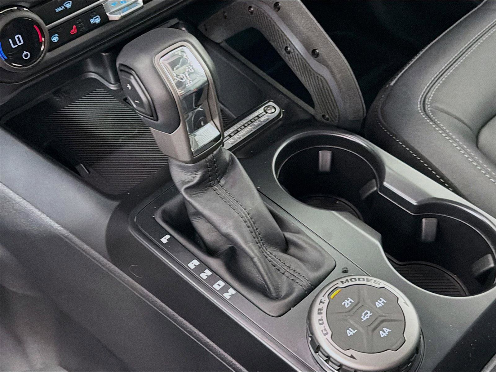 New 2025 Ford Bronco Badlands image 18