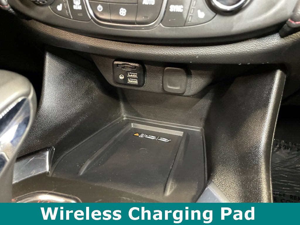 Used 2023 Chevrolet Traverse RS image 21