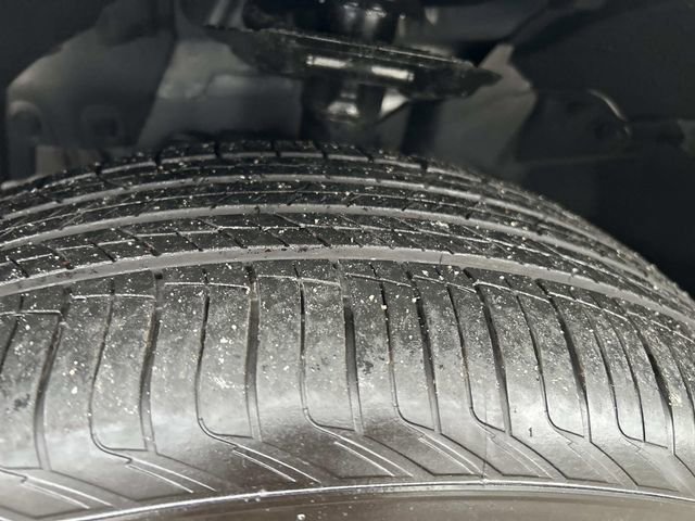 Used 2025 Nissan Rogue SV image 10